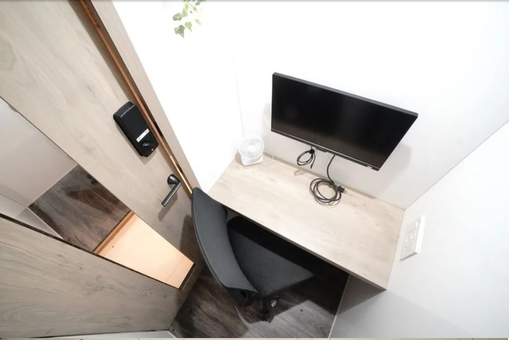 ワークブース海老名マルイ