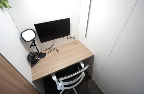 RemoteworkBOX  ワークブース新橋駅前