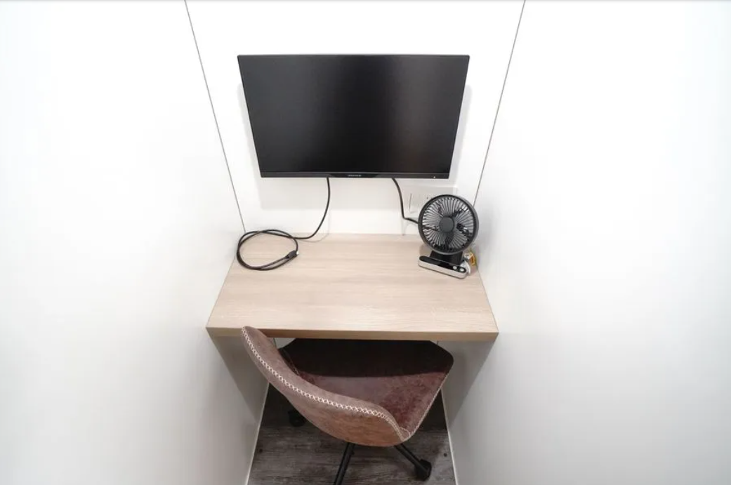 Aivicワークブース西新宿