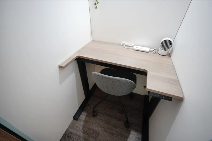 SpemaBOX_渋谷明治通りスペマオフィス