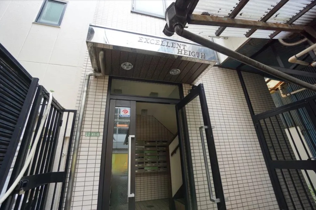 SpemaBOX_北千住駅東口駅前
