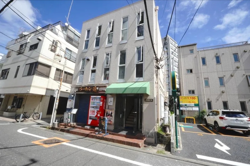 BIZ DESK 茅ヶ崎駅南口